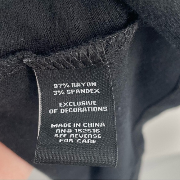 East Adeline Black Jersey Soft Knit Ivory Pearl Accented Pullover Top - Picture 5 of 8